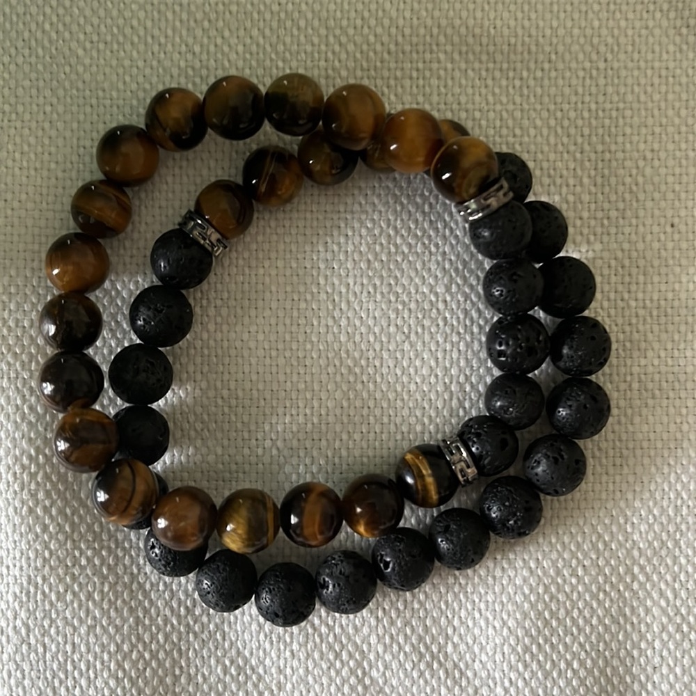 Brown Lava Stone Chakra Diffuser Bracelet Set. One Size. New in packaging.